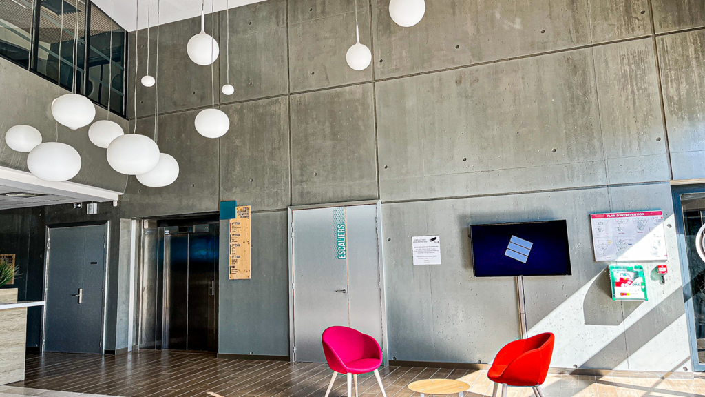 renovation-cemd-cite-economie-metier-dph34-montpellier-entree-accueil